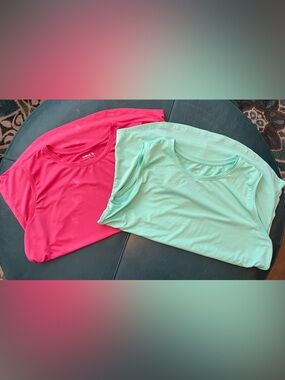 Bundle of 2 Baleaf Athletic Tanks - Hot Pink & Mint